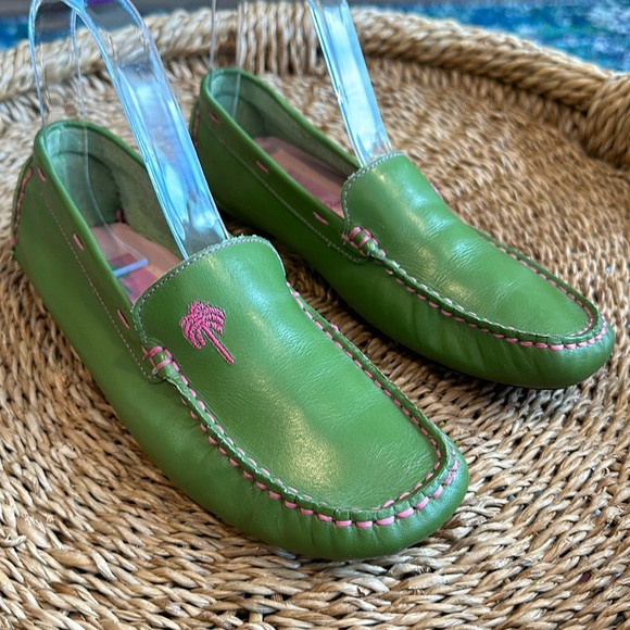 Lilly Pulitzer Shoes - Lilly Pulitzer Driving Loafers Moccasins Buttery Soft Leather Green/Pink 6 NWOT
